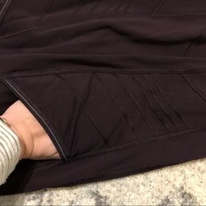 Lululemon Leggings - Size 4 - Dark Purple